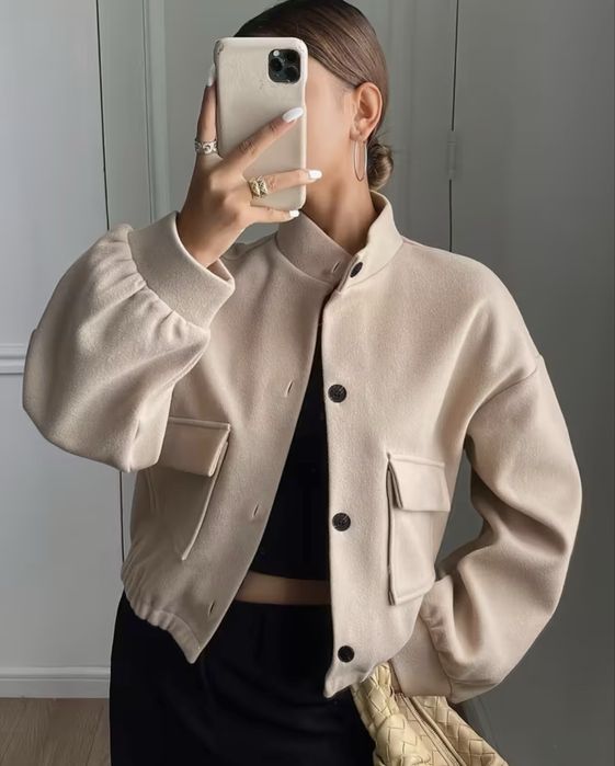 Жіночий стильний бомбер