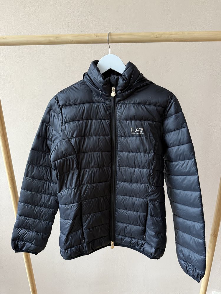 Куртка жіноча Emporio Armani M, L, XL
