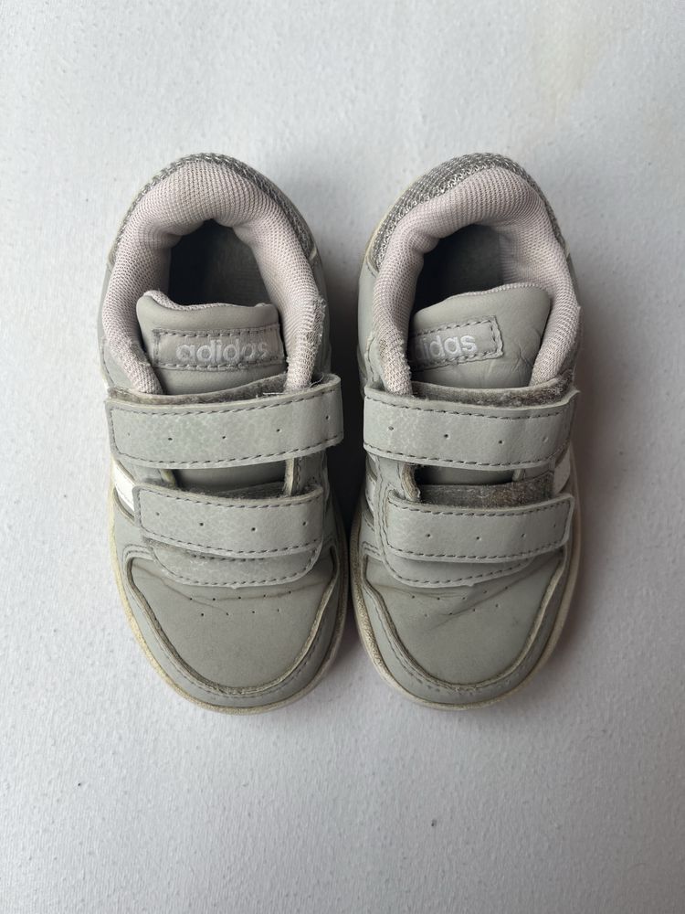 Adidasy 24 buty sportowe na rzepy