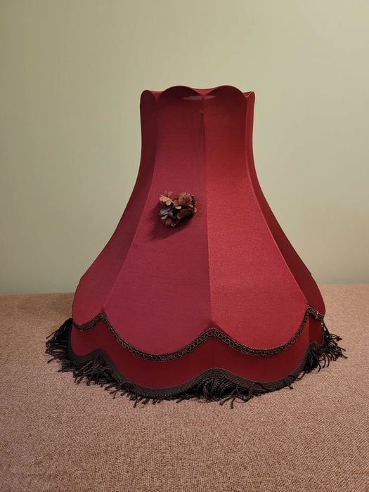 Bordowy abażur vintage