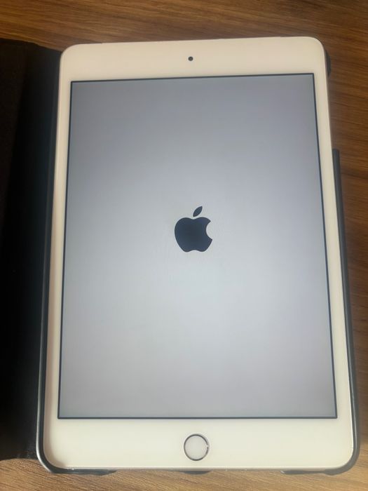 Apple IPAd  mini 4 128 gb