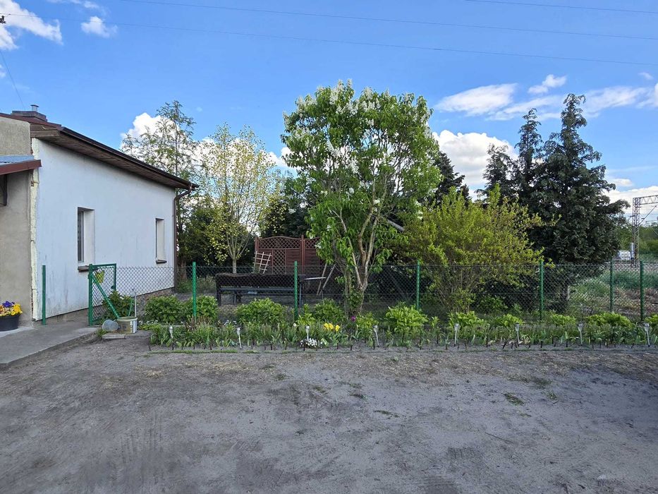 Sprzedam dom jednorodzinny wolnostojący.