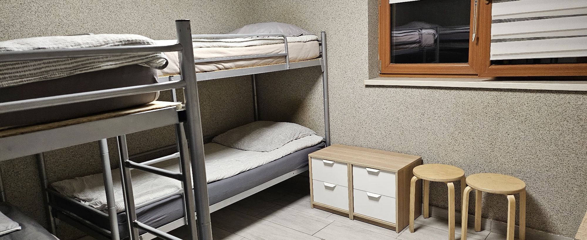 Pokoje pracownicze, Hostel