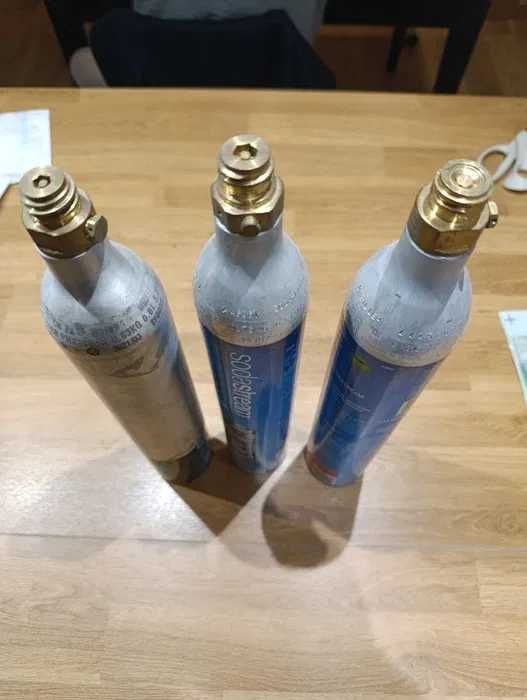 Butla niebieska soda stream gwint 2 sztuki pusta i pełna