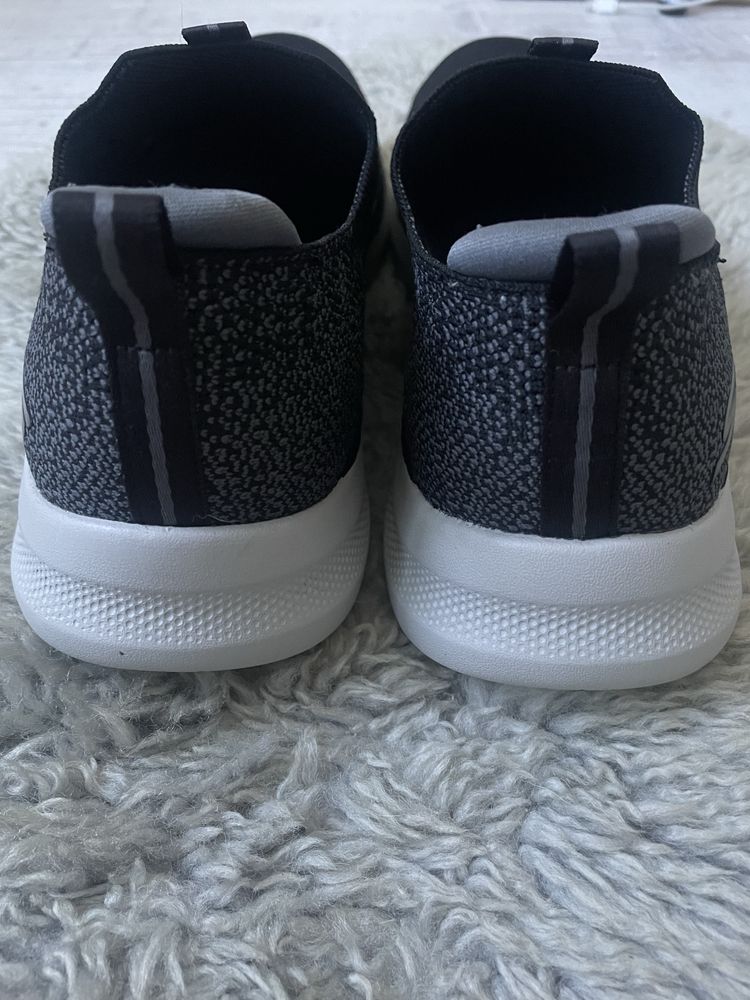 Чоловічі сліпони Skechers GO WALK 6
