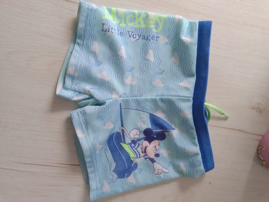 Kąpielówki chłopięce r. 74-80