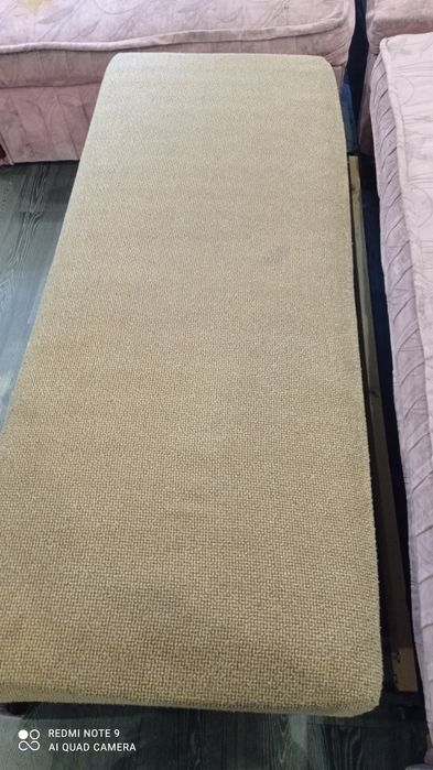 Продам мягкий уголок в зал