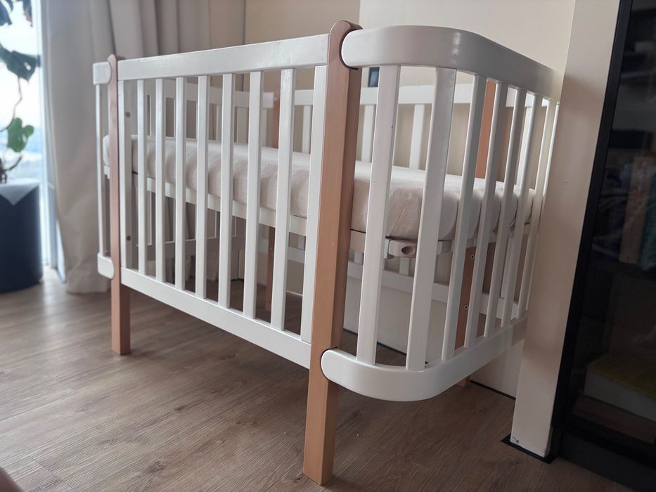 Ліжечко Верес Монако Білий-Дерево Маятник і колеса, матрац, бортики