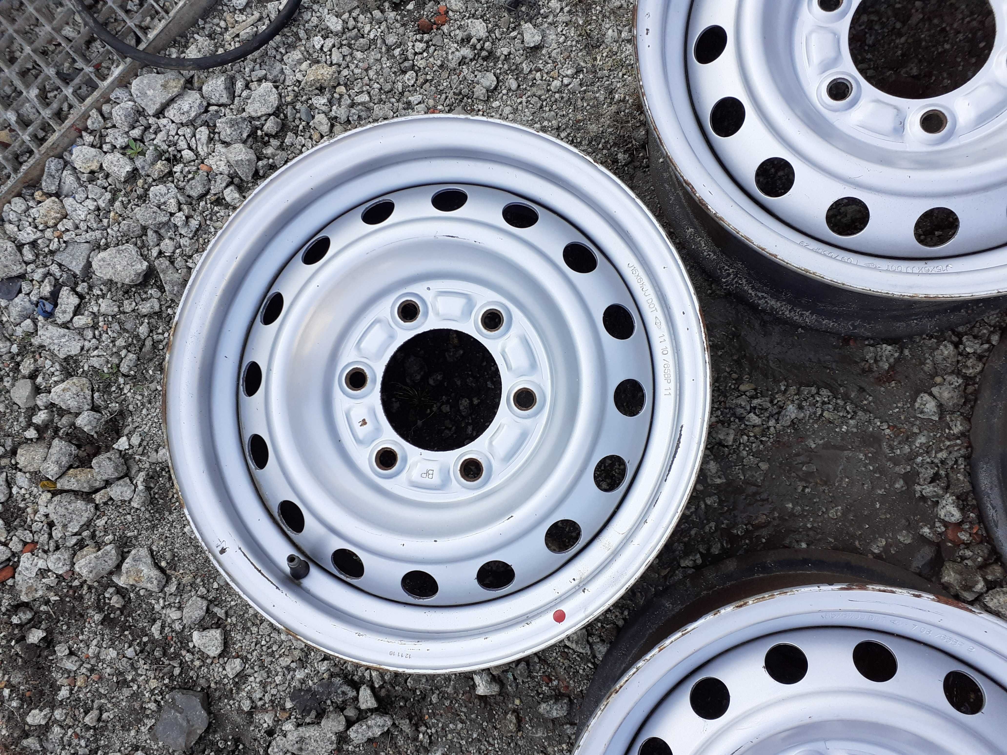 Felgi stalowe ISUZU D-MAX 6x139,7 6,5Jx15 ET41 Nr.34