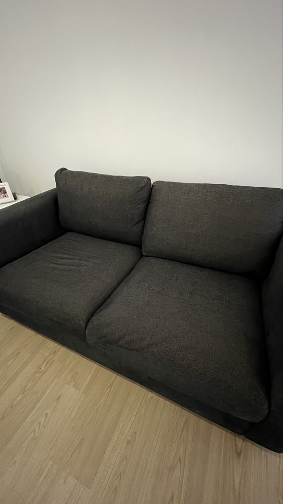 Sofá IKEA em ótimo estado.