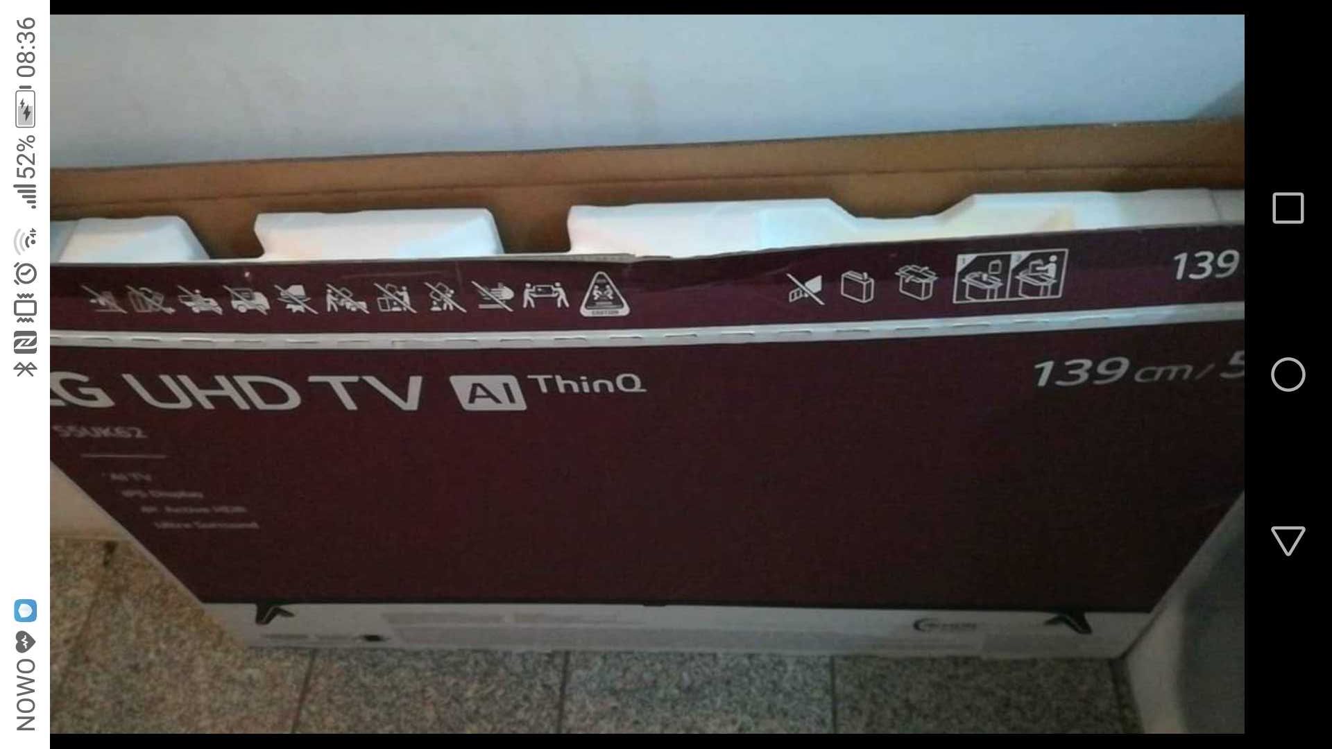 Tv LG com ecrã partido