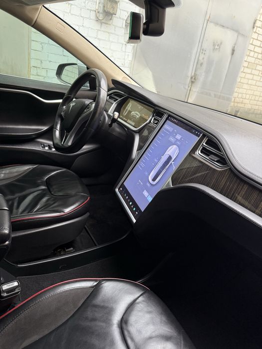 Тесла модел s 85kv