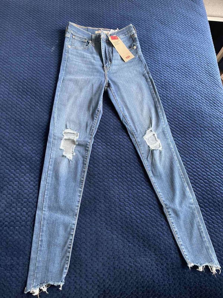 Джинси Levi’s