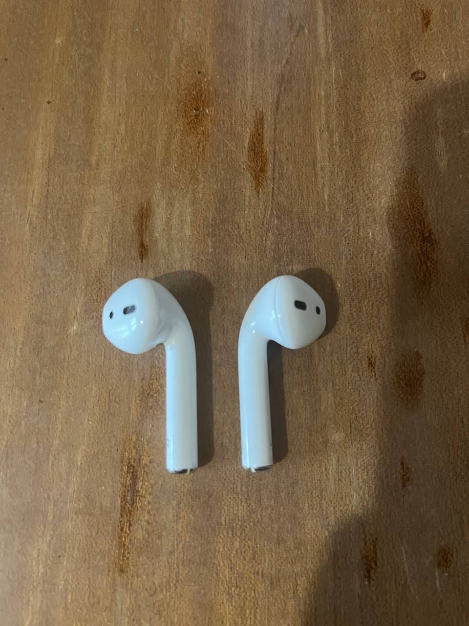 Наушники Apple AirPods with Charging case (2-е поколение)