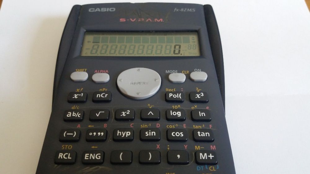 Calculadora CASIO Cientifica fx-82 MC