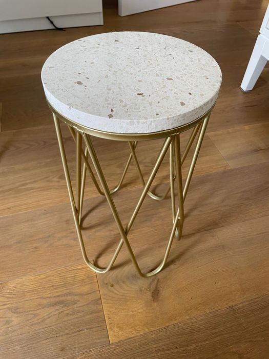 Stojak na kwiaty, rośliny