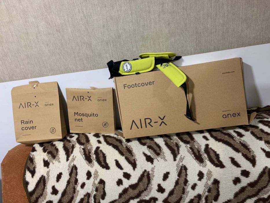 Прогулянкова коляска Anex  Air-X з оригінальними аксесуарами