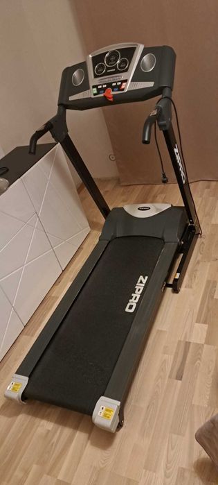 Bieżnia ZIPPRO  .
