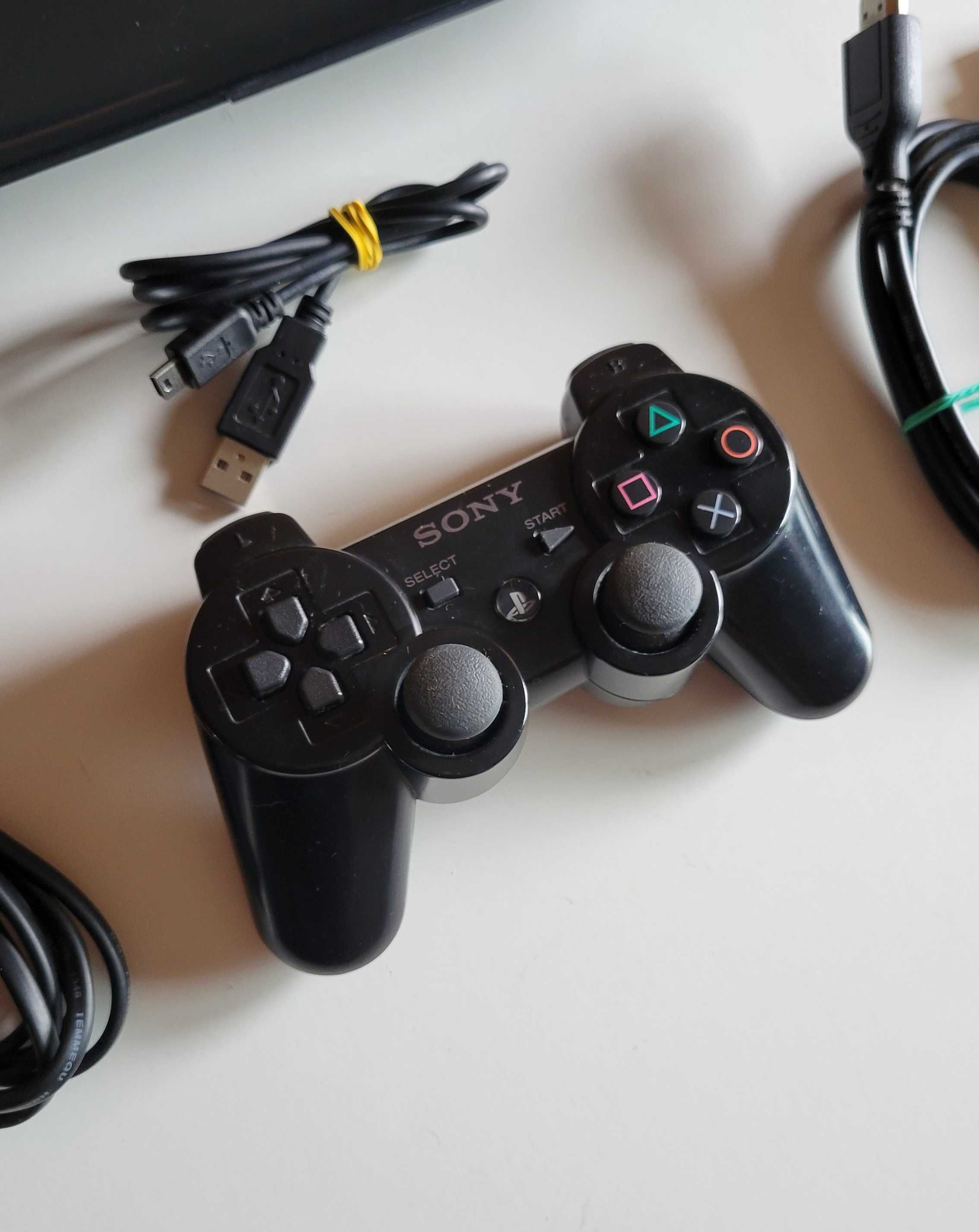PS3 em muito bom estado [500GB]