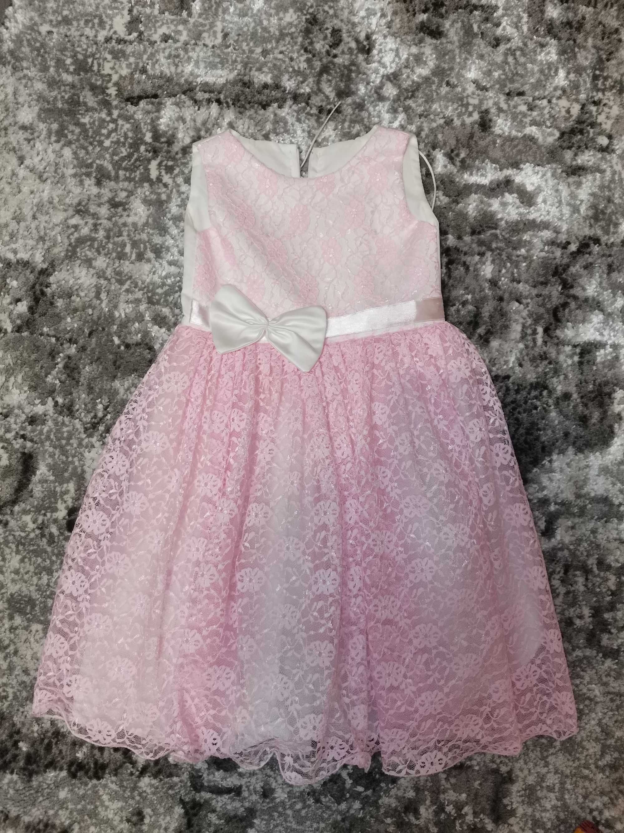 Сукня нарядна на дівчинку