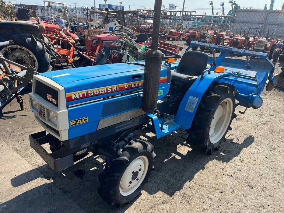 Traktor Mitsubishi MT1601D