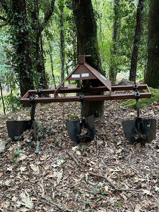 Vendo abre regos usado (3 linhas)