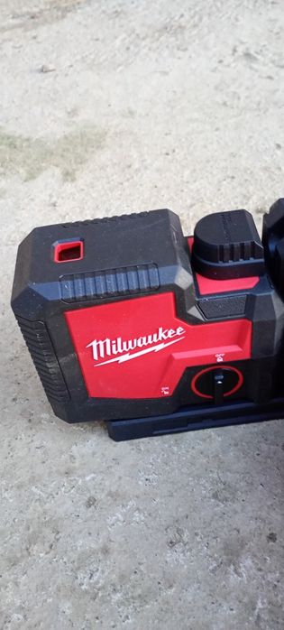 Лазерний рівень точковий.