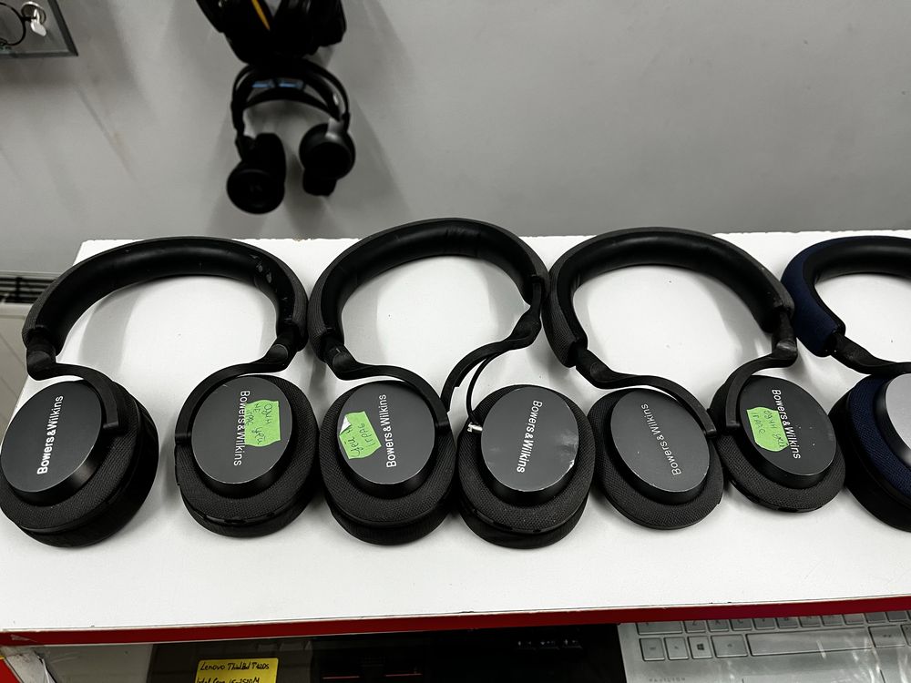 Навушники Bowers & Wilkins PX5