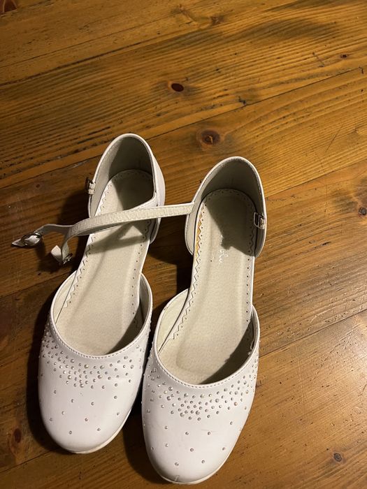 Buty konunijne białe do komuni 35 Nelly Blu ccc