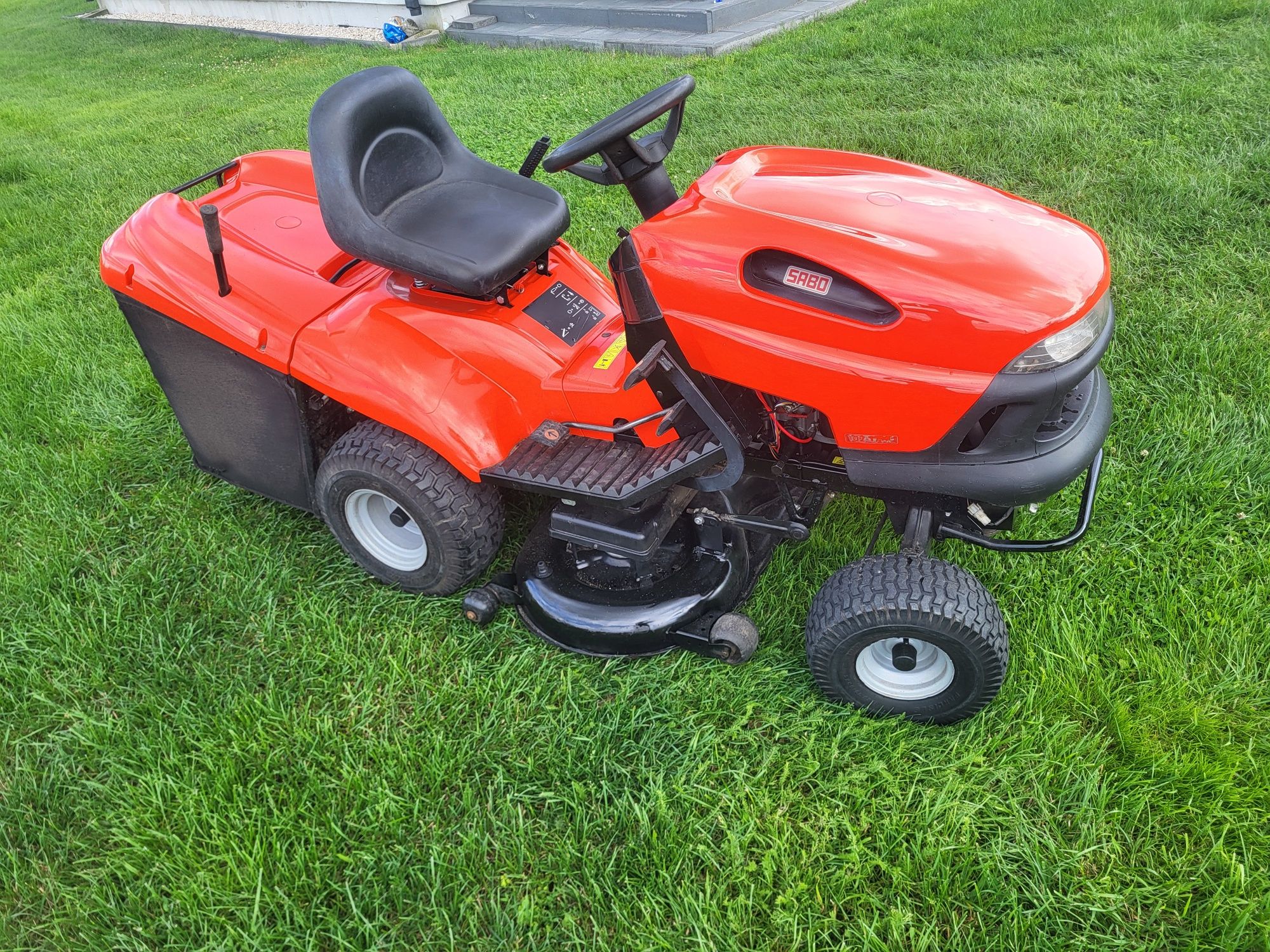 Traktorek Kosiarka SABO 17.5km Briggs&Stratton Pompa Oleju Hydro