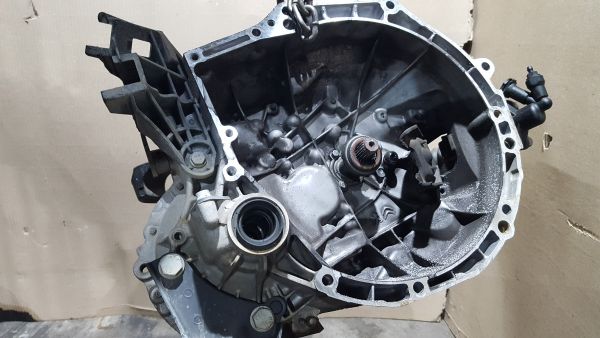 Caixa de velocidades manual PEUGEOT 208