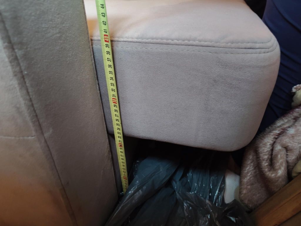 Rozkładana wersalka sofa z bokami