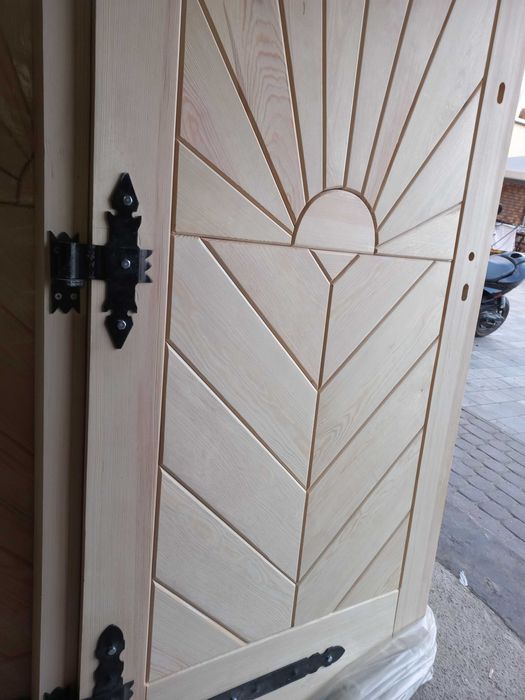 Drzwi drewniane wejściowe zewnętrzne Góralskie kute