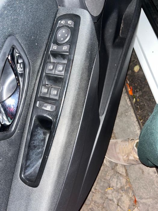 Vendo carro particular cor branco