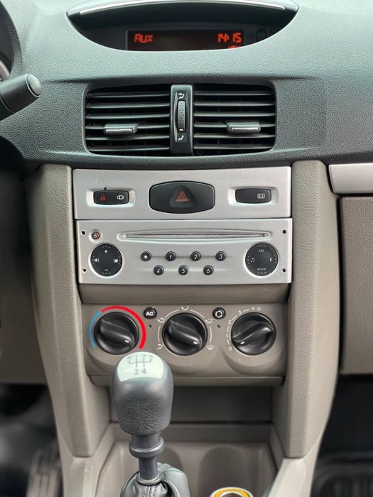 Продам Renault symbol 2011