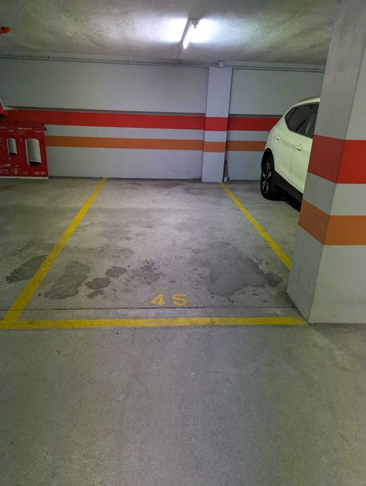 garagem no centro do porto