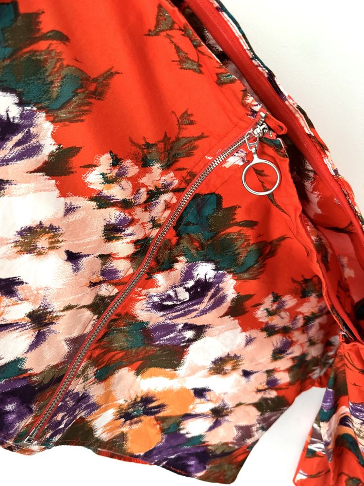 H&M krótki top Hiszpanka
