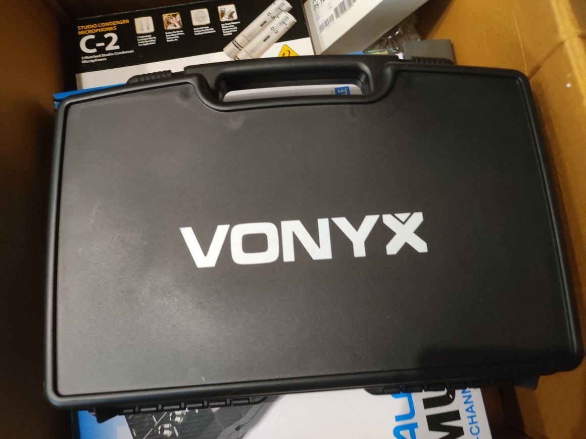 Zestaw mikrofonów nagłownych VHF Vonyx WM522B