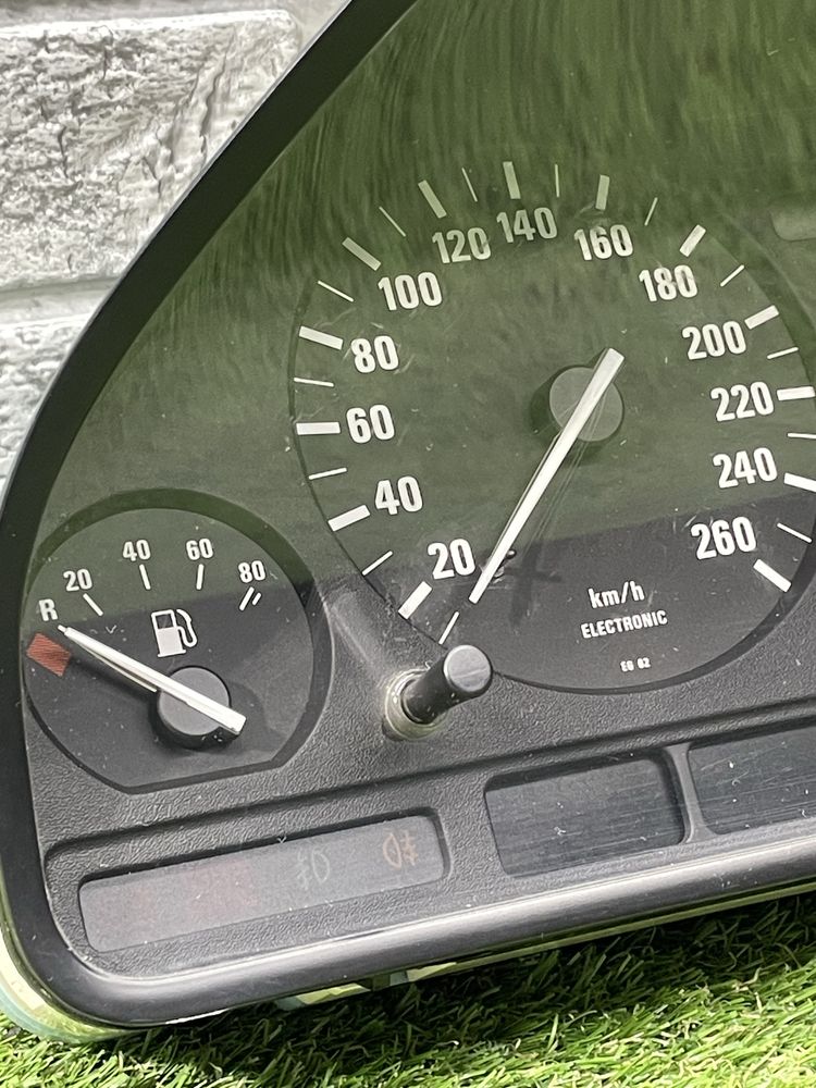 Приборна панель HIGH E34 M60B40 АКПП Код:077