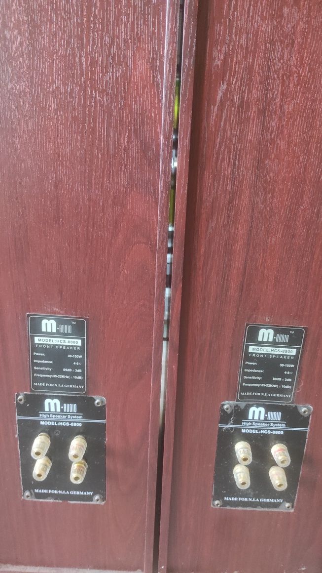 Kolumny kina domowego M-audio