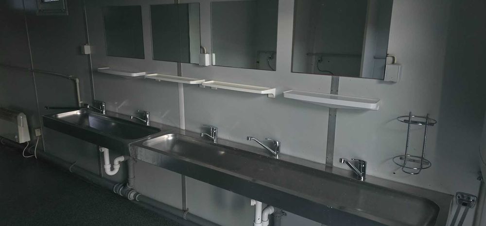 Kontener Sanitarny WC Toaleta umywalnia pisuary Sanitariat