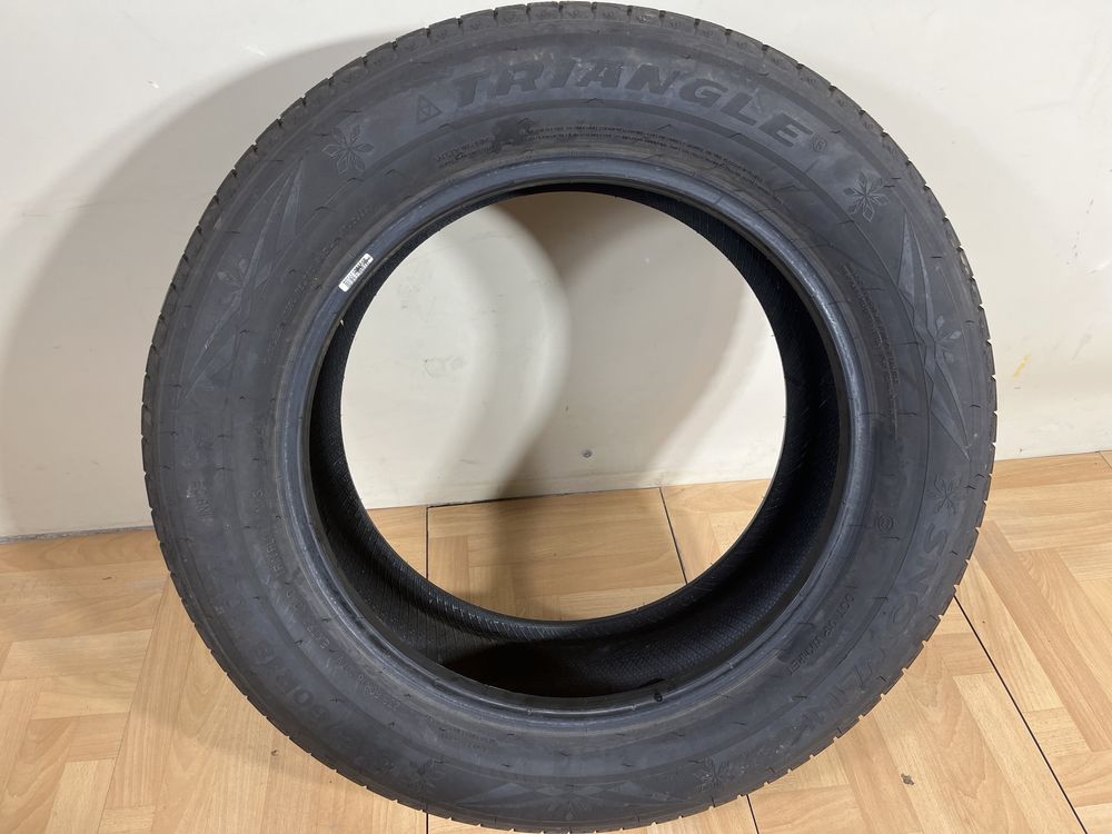 Triangle SnowLink PL02 235/60R18 107 V