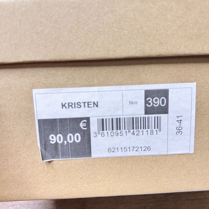 Ботинки жіночі Vanessa Wu. Розмір 39. Оригінал!!!