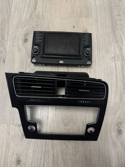 Продам екран (дисплей) до Golf GTI 7
