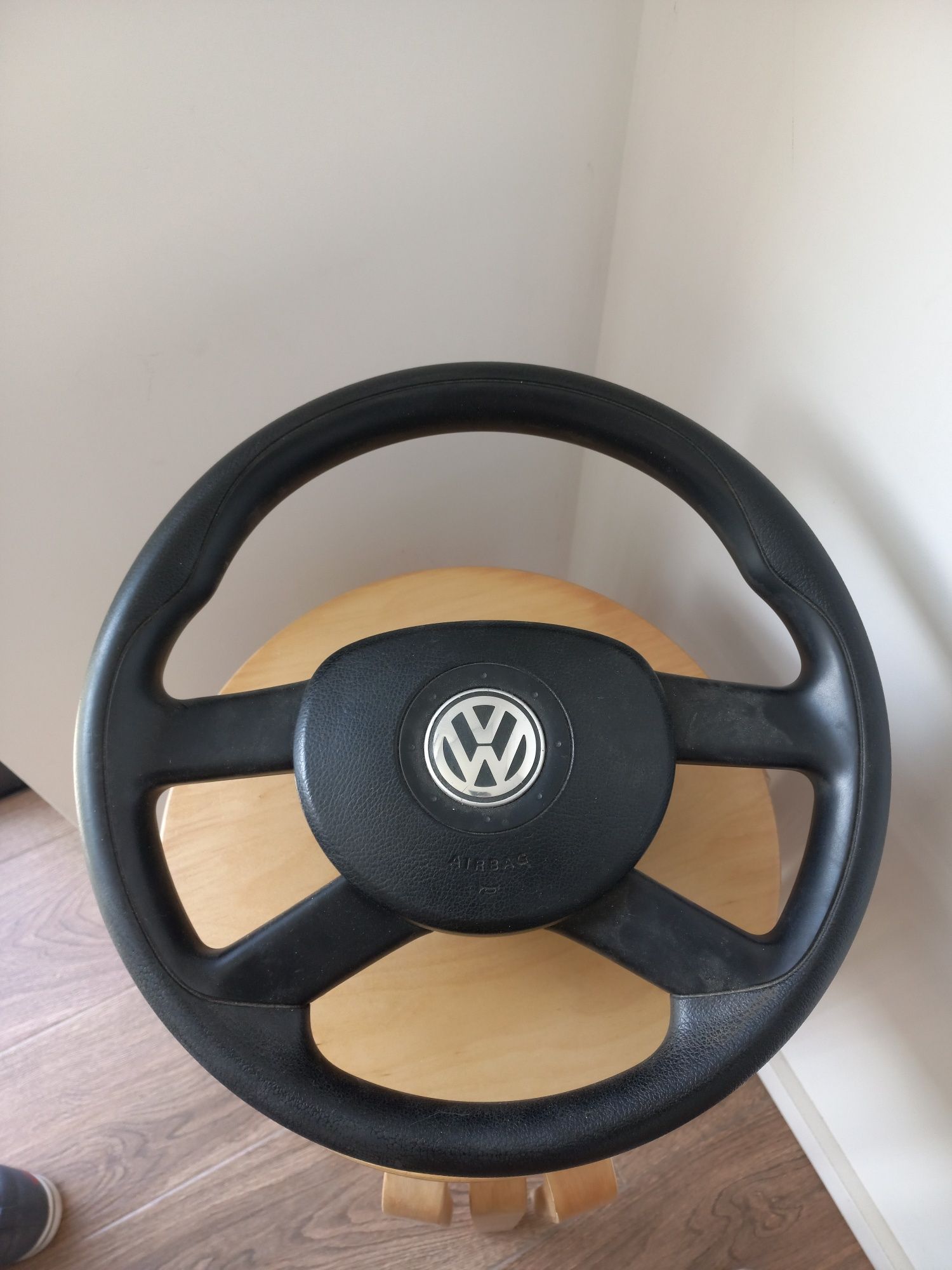 Volante VW Polo bom estado