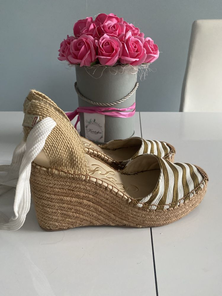 Espadryle na koturni Replay