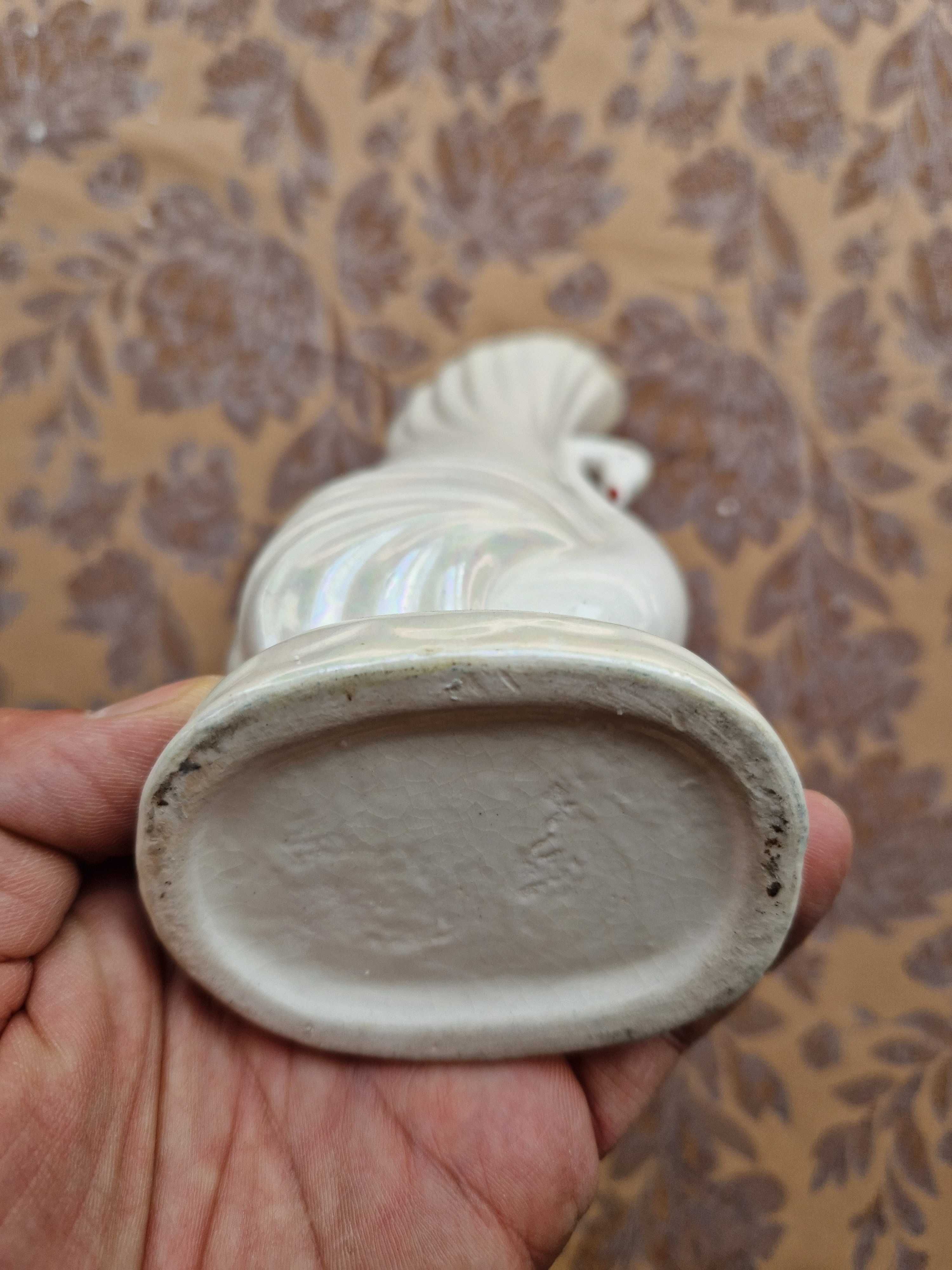 Wazon z porcelany łabędź