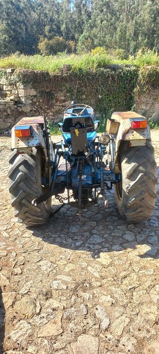Vendo Ford 3600 tudo original com documentos