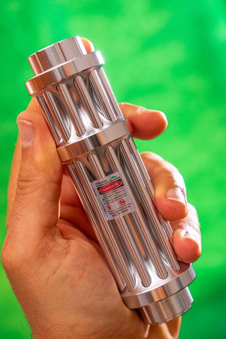 Laser verde de alta potencia com bateria recarregável. NOVO!