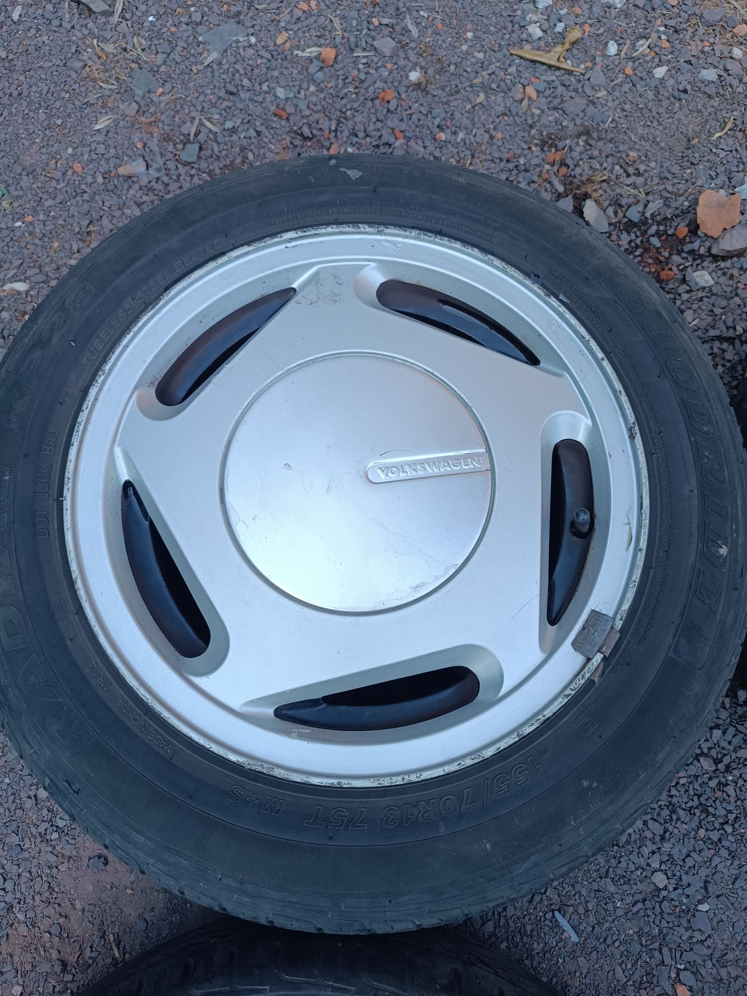 Alufelgi VW 13 4x100 opony 155 70 R13.   a1